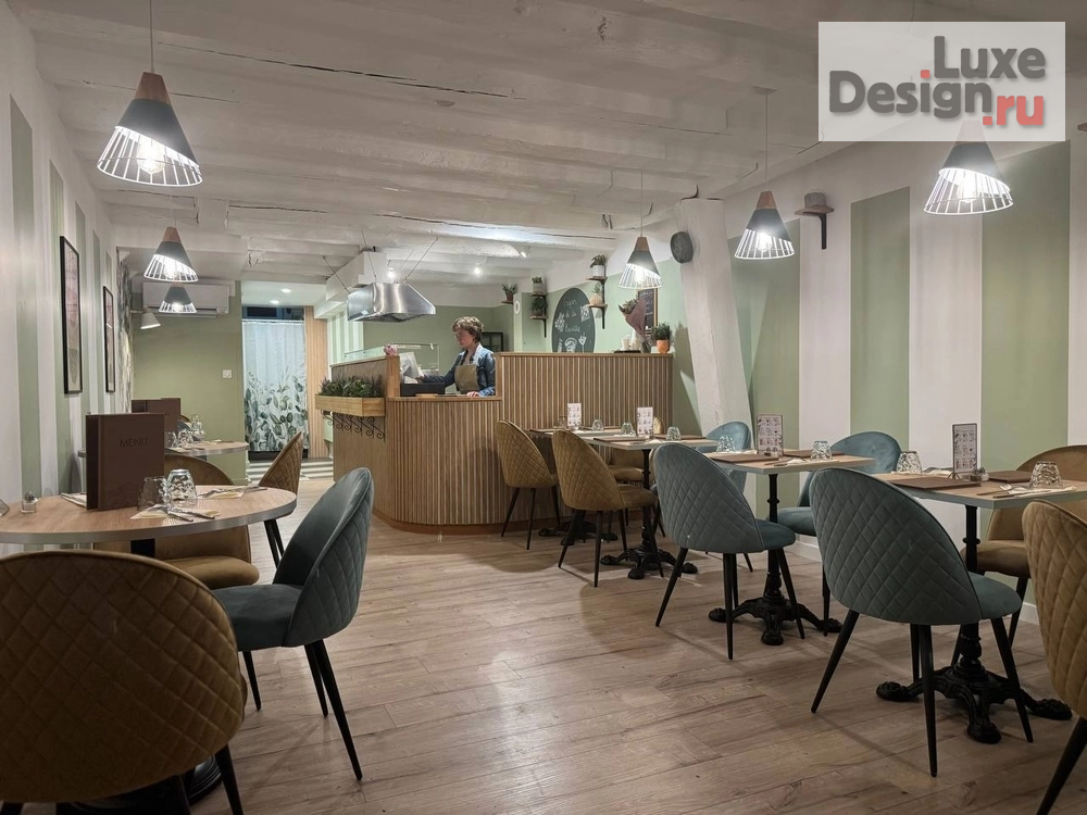 Дизайн интерьера кафе "Crepes De La Bastille" (фото 2)